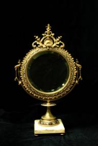 Espejo de sobremesa. Francia